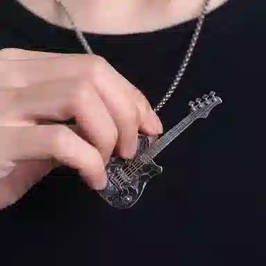S925