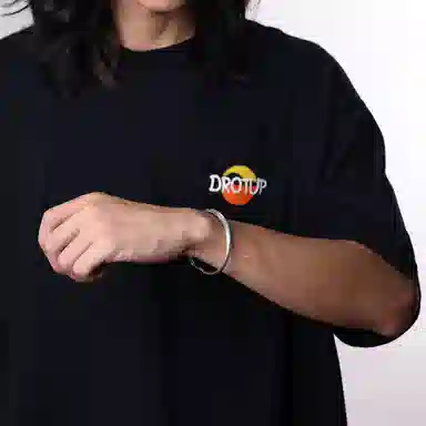 S925