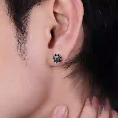 S925