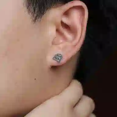 S925