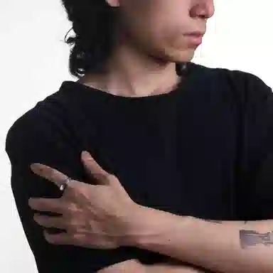 S925