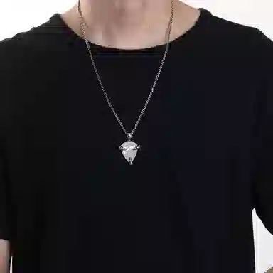 925