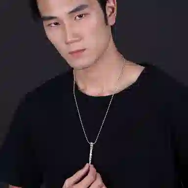 S925