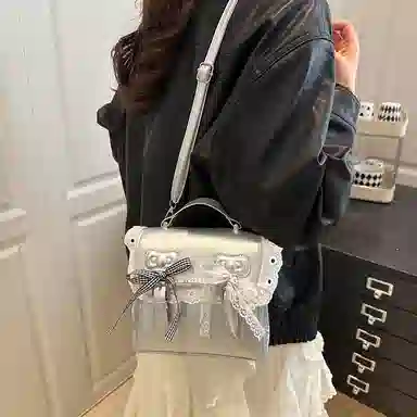 WHERE WHAT WHO ins PU