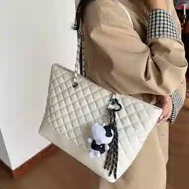 WHERE WHAT WHO Tote PU