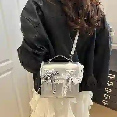 WHERE WHAT WHO ins PU