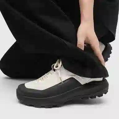 敦奴 运动 登山 户外潮流  时尚百搭  轻奢帅气高级感  清爽透气  舒适不累脚   减震包裹性防滑 低帮 骑行鞋 男款