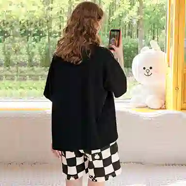x LINE FRIENDS