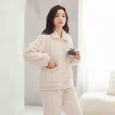 芬腾 珊瑚绒睡衣女冬季秋冬款超加厚加绒保暖套装冬天泡泡绒 家居服 家居套装  女款  米白