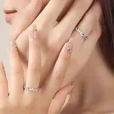 s999