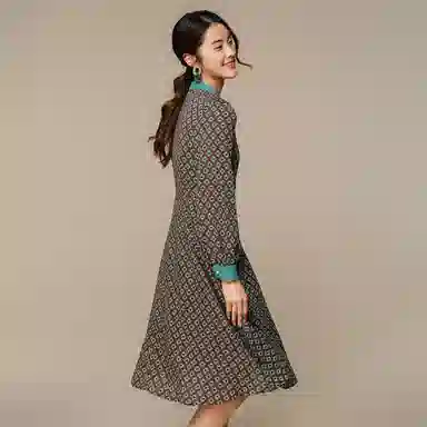 恒源祥 撞色印花菱形格子系带领长袖连衣裙 绿色