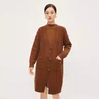 恒源祥 休闲复古绞花纯色长袖毛衣 女款