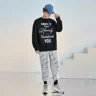 Huzzah Basic Logo Crewneck Sweatshirt