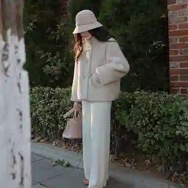 花栗鼠小姐 立领保暖细腻柔和亲肤外套皮草 女款