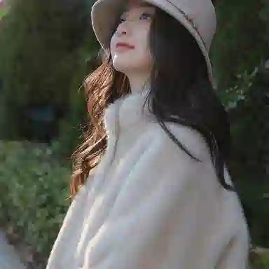 花栗鼠小姐 立领保暖细腻柔和亲肤外套皮草 女款