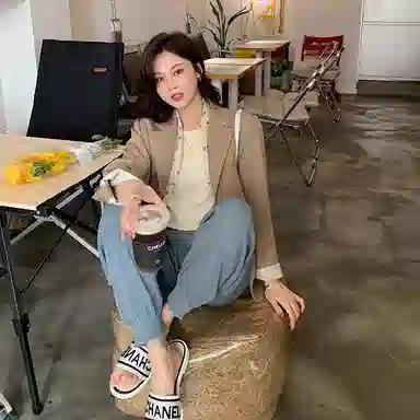 花栗鼠小姐 纯色高腰束脚休闲裤 女款