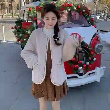 花栗鼠小姐 绣花丝绒印花短款无袖连衣裙 女款