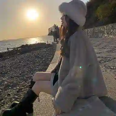 花栗鼠小姐 立领保暖细腻柔和亲肤外套皮草 女款