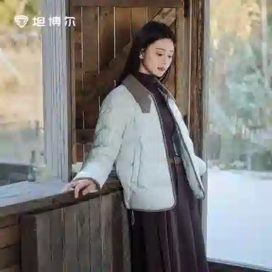 坦博尔 宽松翻领长袖羽绒服 女款