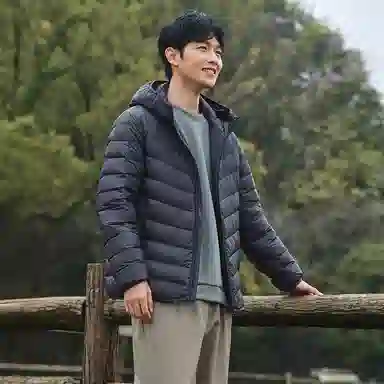 坦博尔 连帽短款轻薄保暖羽绒服 男款