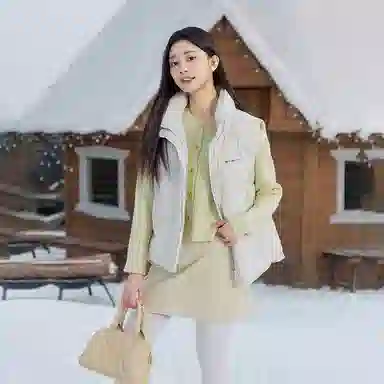 坦博尔 百搭时髦短款立领马甲羽绒服 女款