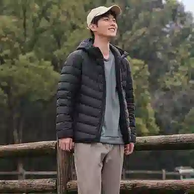 坦博尔 连帽短款轻薄保暖羽绒服 男款