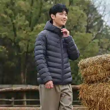 坦博尔 连帽短款轻薄保暖羽绒服 男款