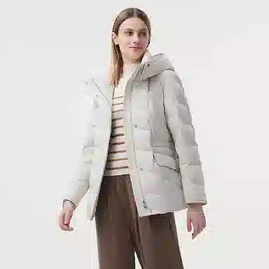 坦博尔 连帽纯色简约舒适时尚羽绒服 女款