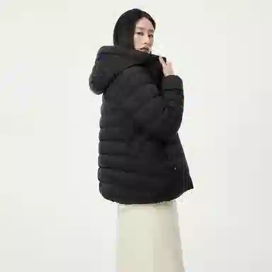 坦博尔 简约连帽保暖羽绒服 女款 黑色