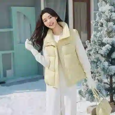 坦博尔 百搭时髦短款立领马甲羽绒服 女款