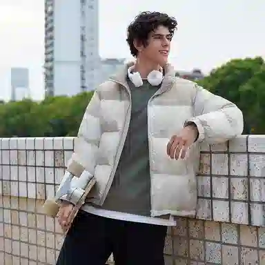 坦博尔 运动印花高充立领面包羽绒服 男女同款
