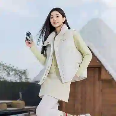 坦博尔 百搭时髦短款立领马甲羽绒服 女款