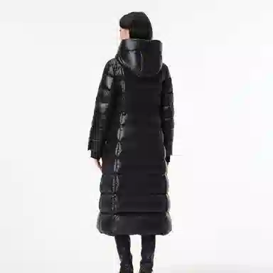 坦博尔 鹅绒长款过膝高充绒量加厚羽绒服 女款