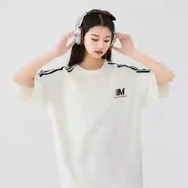 maxim's de paris LogoT