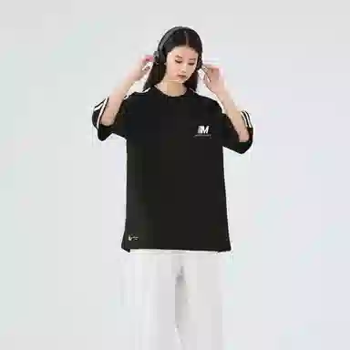 maxim's de paris LogoT