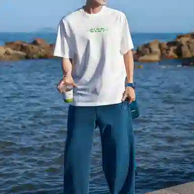 OVERPROTECTION logoT