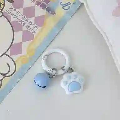 卡莱茵 可爱猫掌铃铛圆环扣软萌猫爪甜美 亚克力 挂件 男女同款情侣款
