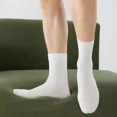 100