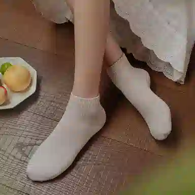 100