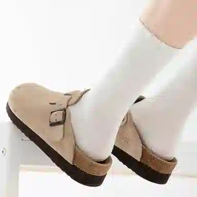 100