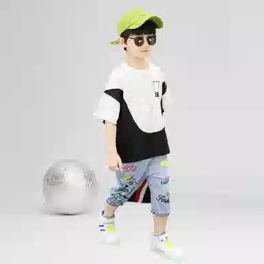 儿童款 十月妈咪 圆领卡通松紧短袖休闲运动套装