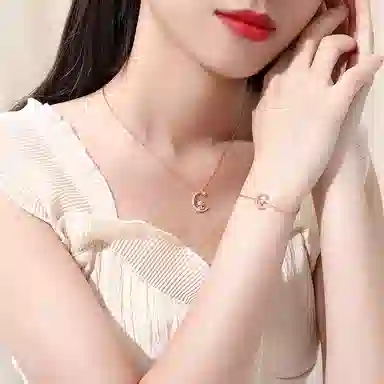 12 925