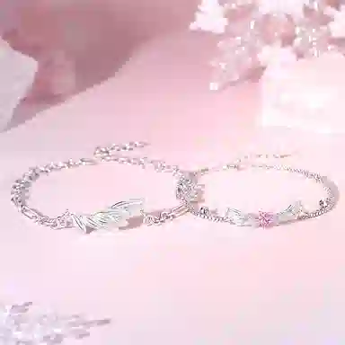 925