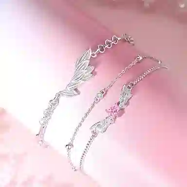 925