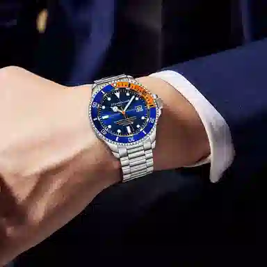 STUHRLING 42mm 200m 883H.01