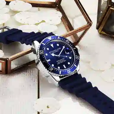 STUHRLING 42mm 100m 3950R.2