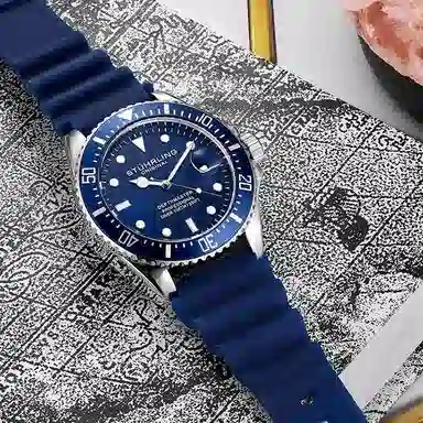 STUHRLING 42mm 100m 3950R.2