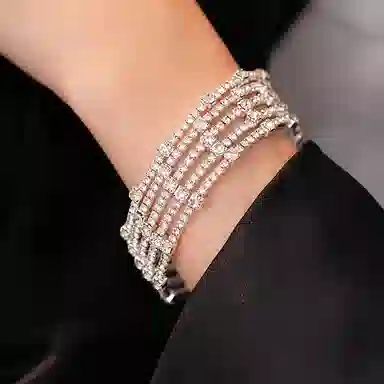 好银坊 <三层环绕>多层叠戴 简约时尚轻奢百搭气质小众设计 铜合金 手镯 女款