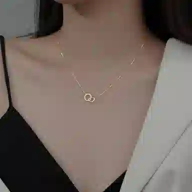 S925
