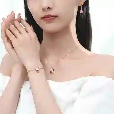 S925